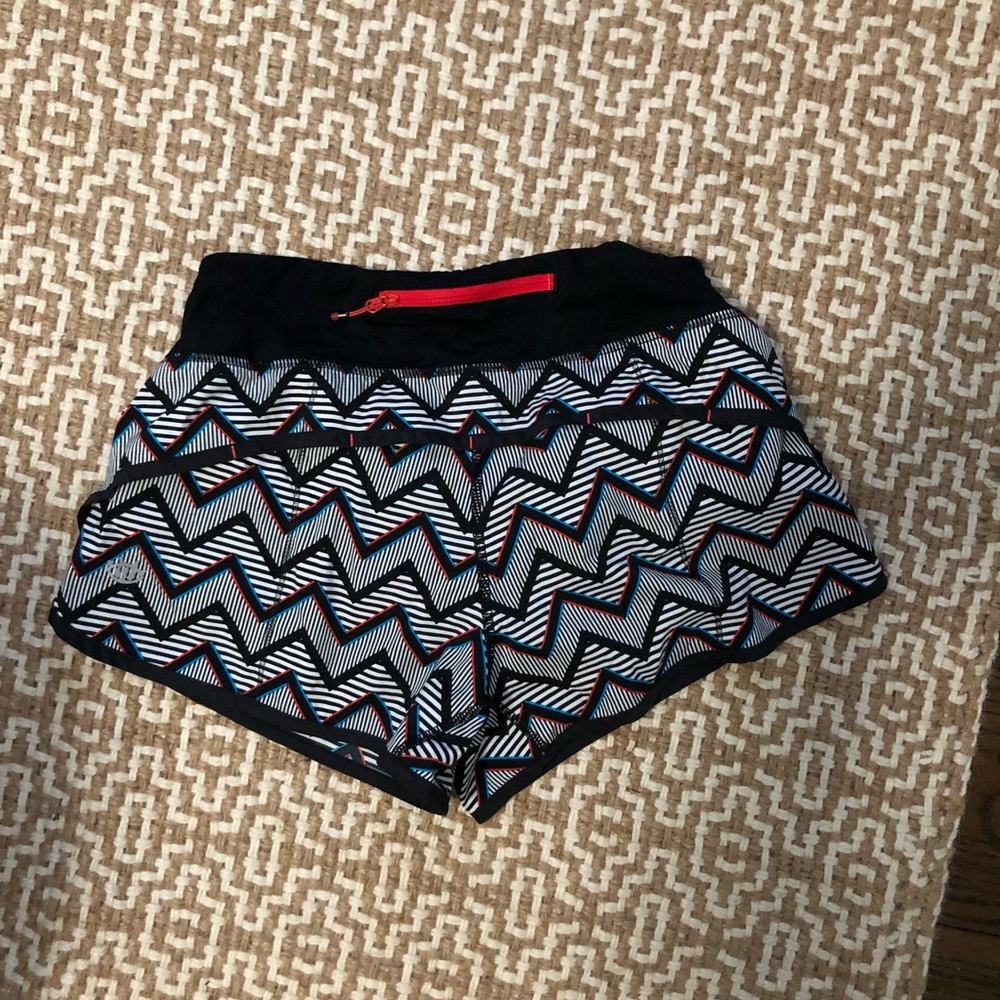 SPECIAL EDITION Lulu lemon shorts